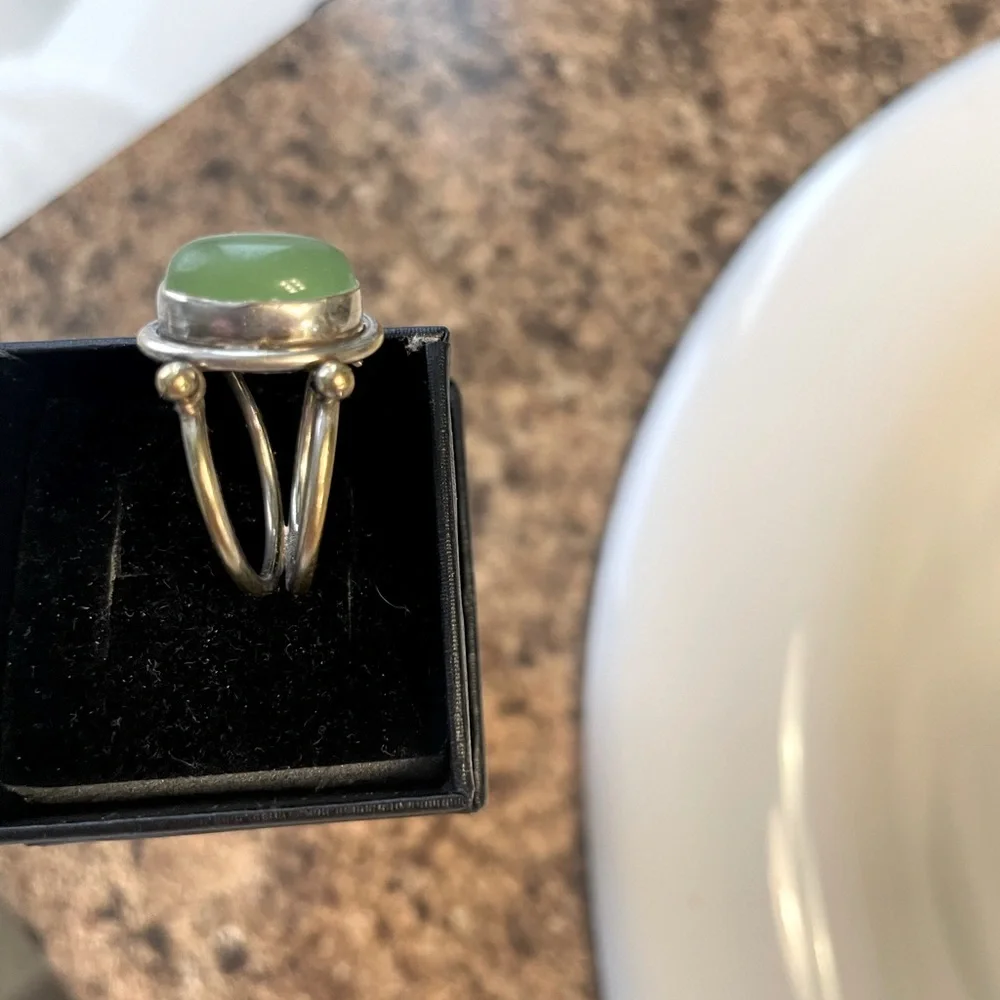 Ring - Picture 1 of 3